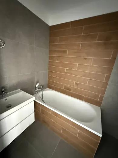 Na predaj 3-izbový byt, 85 m², Senica, Štefana Pilárika