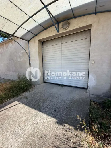 Na prenájom objekt, 577 m², Nové Zámky