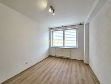 Na predaj 1-izbový byt, 36 m², Košice-Šaca, Učňovská