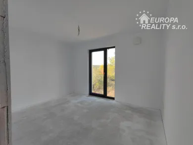 Na predaj 3-izbový byt, 75 m², Bratislava-Karlova Ves, Staré grunty