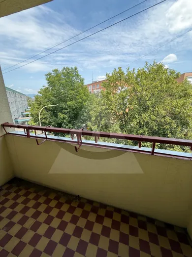 Na prenájom 2-izbový byt, 63 m², Prievidza, V. Benedikta