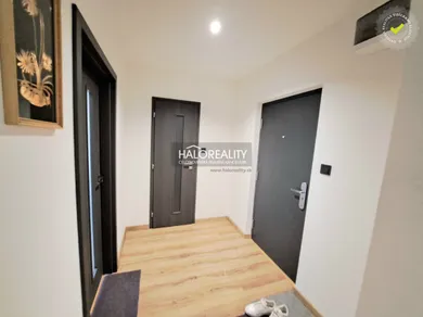 Na predaj 2-izbový byt, 64 m², Nová Baňa