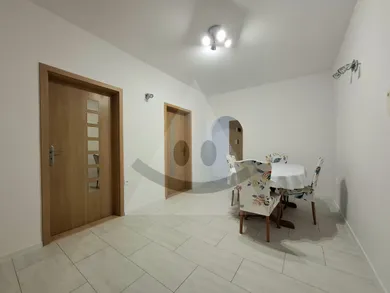 Na predaj 4-izbový byt, 86 m², Prievidza, Zapotôčky