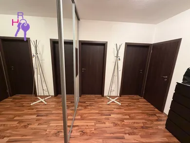 Na prenájom 2-izbový byt, Bratislava-Ružinov, Klincová