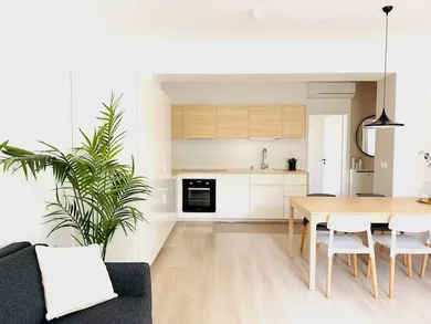 Mieszkania na sprzedaż, 3-pokojowe, Bratislava-Nové Mesto · €269 000
