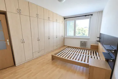 Na predaj 2-izbový byt, 61 m², Bratislava-Ružinov, Štefunkova