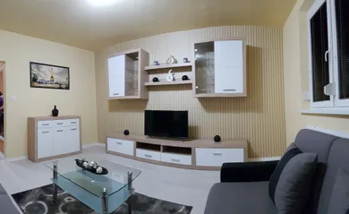Mieszkania na wynajem, 3-pokojowe, Dunajská Streda · €700