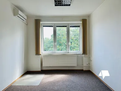 Na prenájom objekt, 22 m², Nitra, Rybárska