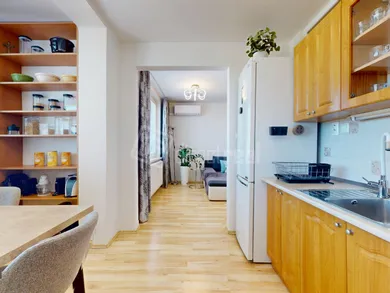 Na predaj 3-izbový byt, 64 m², Pezinok, L.Novomeského