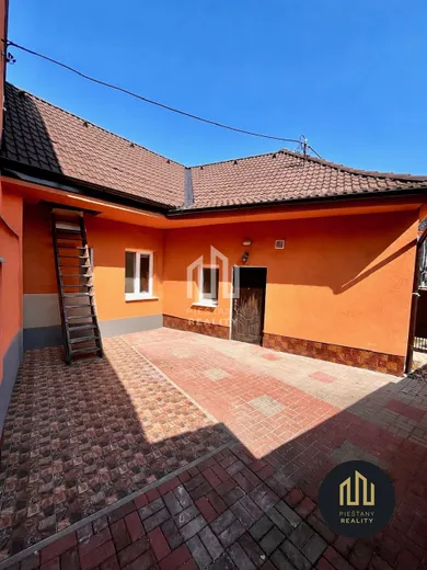 Na predaj 3-izbový dom, 90 m², Piešťany, Hoštáky