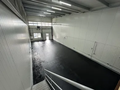 Lokale komercyjne na wynajem, Bratislava-Nové Mesto · €2100