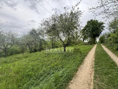 Na predaj pozemok, Prešov