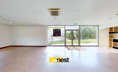Na predaj komerčné, 141 m², Banská Bystrica, Komenského