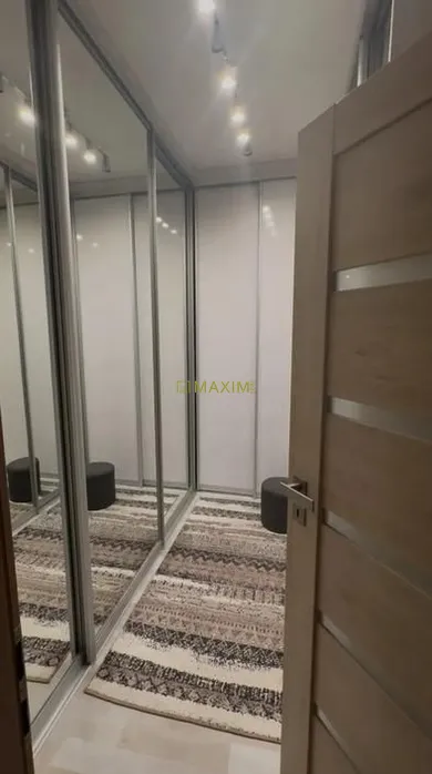 Na predaj 3-izbový byt, 129 m², Bratislava-Karlova Ves, Kresánkova