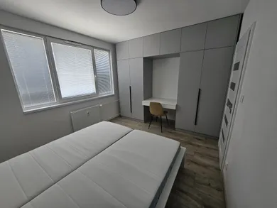 Na prenájom 2-izbový byt, 46 m², Košice-Juh, Jantárová