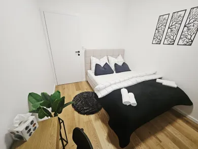 Na prenájom 4-izbový byt, 100 m², Bratislava-Ružinov, Jégého