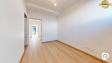 Na predaj 5-izbový byt, 118 m², Bratislava-Nové Mesto, Cesta na Kamzík