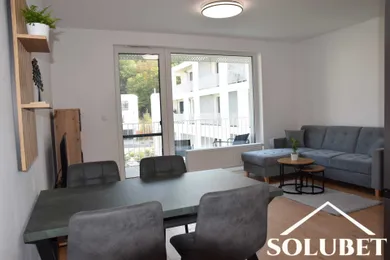 Na prenájom 2-izbový byt, 49 m², Bratislava-Dúbravka, Agátová