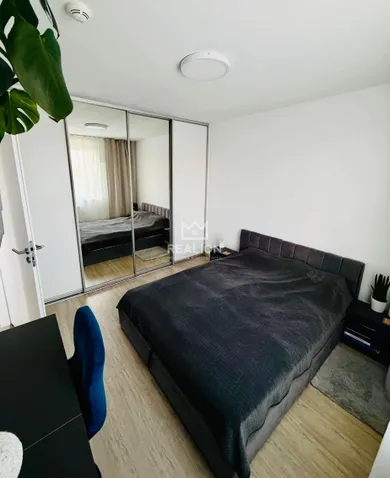 Na prenájom 2-izbový byt, 44 m², Bratislava-Ružinov, Hraničná 36