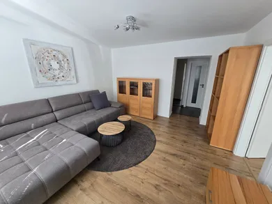 Na prenájom 2-izbový byt, 60 m², Bratislava-Nové Mesto, Jiskrova