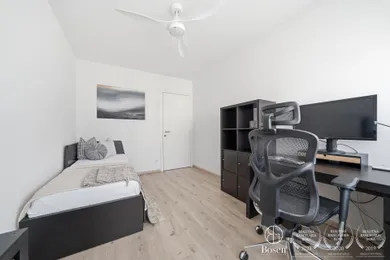 Na predaj 4-izbový byt, 91 m², Bratislava-Nové Mesto