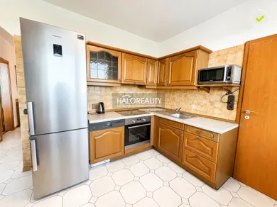 Mieszkania na sprzedaż, 4-pokojowe, Bratislava-Ružinov · €327 000