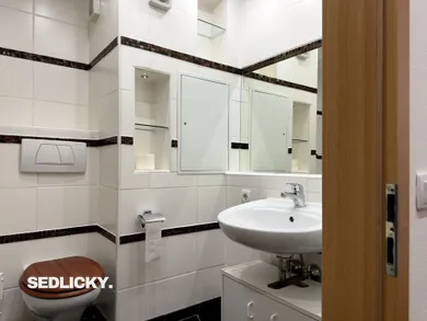 Na prenájom 1-izbový byt, 39 m², Kanianka, Školská
