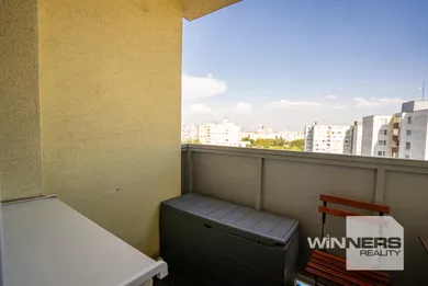 Na predaj 3-izbový byt, 69 m², Bratislava-Petržalka, Pečnianska