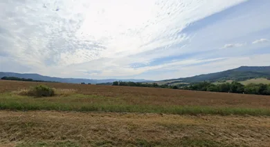 Na predaj pozemok, Ráztočno