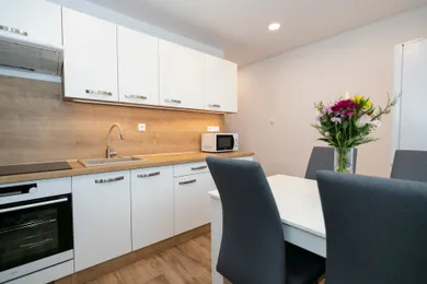 Byty na prenájom 1-izbový, Zvolen · €530