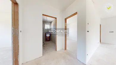 Na predaj dom, 82 m², Bellova Ves