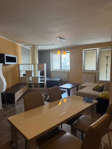 Mieszkania na wynajem, 1-pokojowe, Bratislava-Karlova Ves · €750