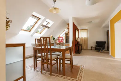 Na prenájom 3-izbový byt, 120 m², Bratislava-Nové Mesto, Desiata