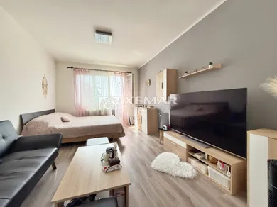 Na predaj 1-izbový byt, 41 m², Banská Bystrica