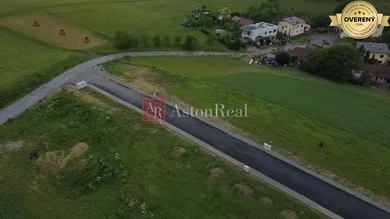 Na predaj pozemok, Záborie