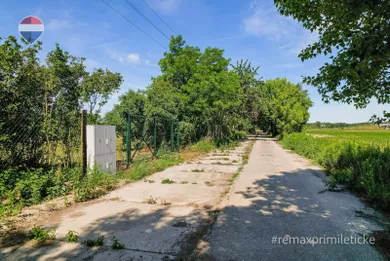 Na predaj pozemok v Bratislava-Podunajské Biskupice · €330 000 · Pôvodný stav