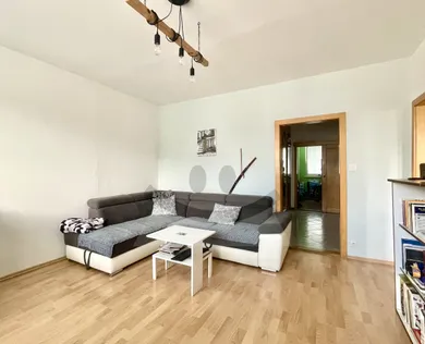 Kiadó lakások, 3-szobás, Martin · €540