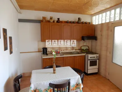 Na predaj dom, 143 m², Levice, -