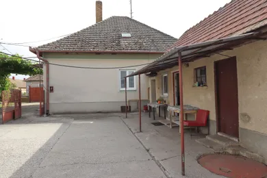 Na predaj dom, 100 m², Malé Dvorníky, Dunajskostredská ulica