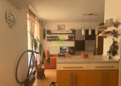 Na predaj 2-izbový byt, 57 m², Bratislava-Petržalka, Budatínska