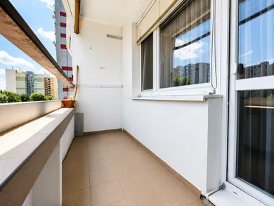 Na predaj 1-izbový byt, 32 m², Bratislava-Petržalka, Rovniankova