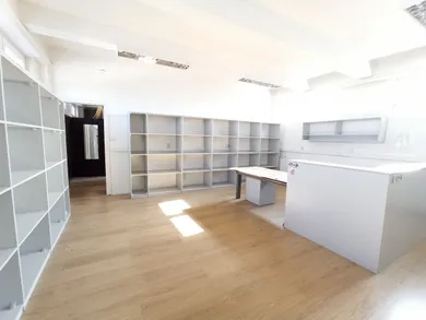 Na prenájom komerčné, 81 m², Bratislava-Rača, Púchovská