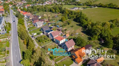 Na predaj 6-izbový dom, 300 m², Liešťany, Dobročná