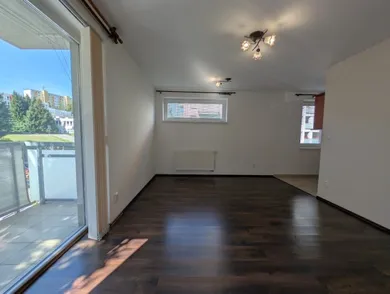 Na predaj 3-izbový byt, 70 m², Banská Bystrica, Kyjevské námestie