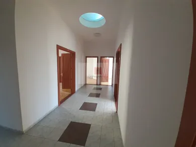 Na prenájom komerčné, 166 m², Bratislava-Staré Mesto, Štefánikova