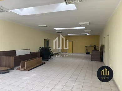 Na prenájom objekt, 200 m², Piešťany
