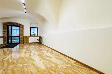 Commercial Properties for rent in Žilina · €399