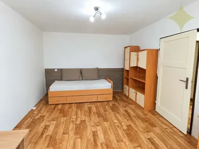 Na predaj 1-izbový byt, 29 m², Handlová, 29. augusta