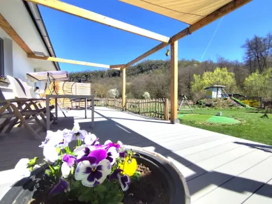 Domy na sprzedaż, Levice · €297 000