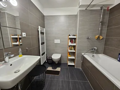 Na predaj 3-izbový byt, 103 m², Biely Kostol, Okružná